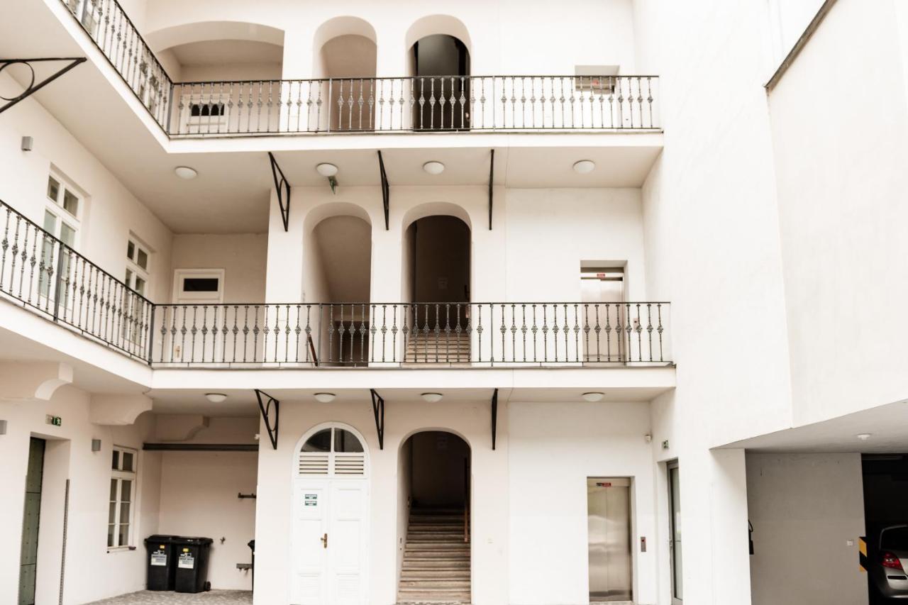 Apartment Gesse Kollarova Praga Exterior foto
